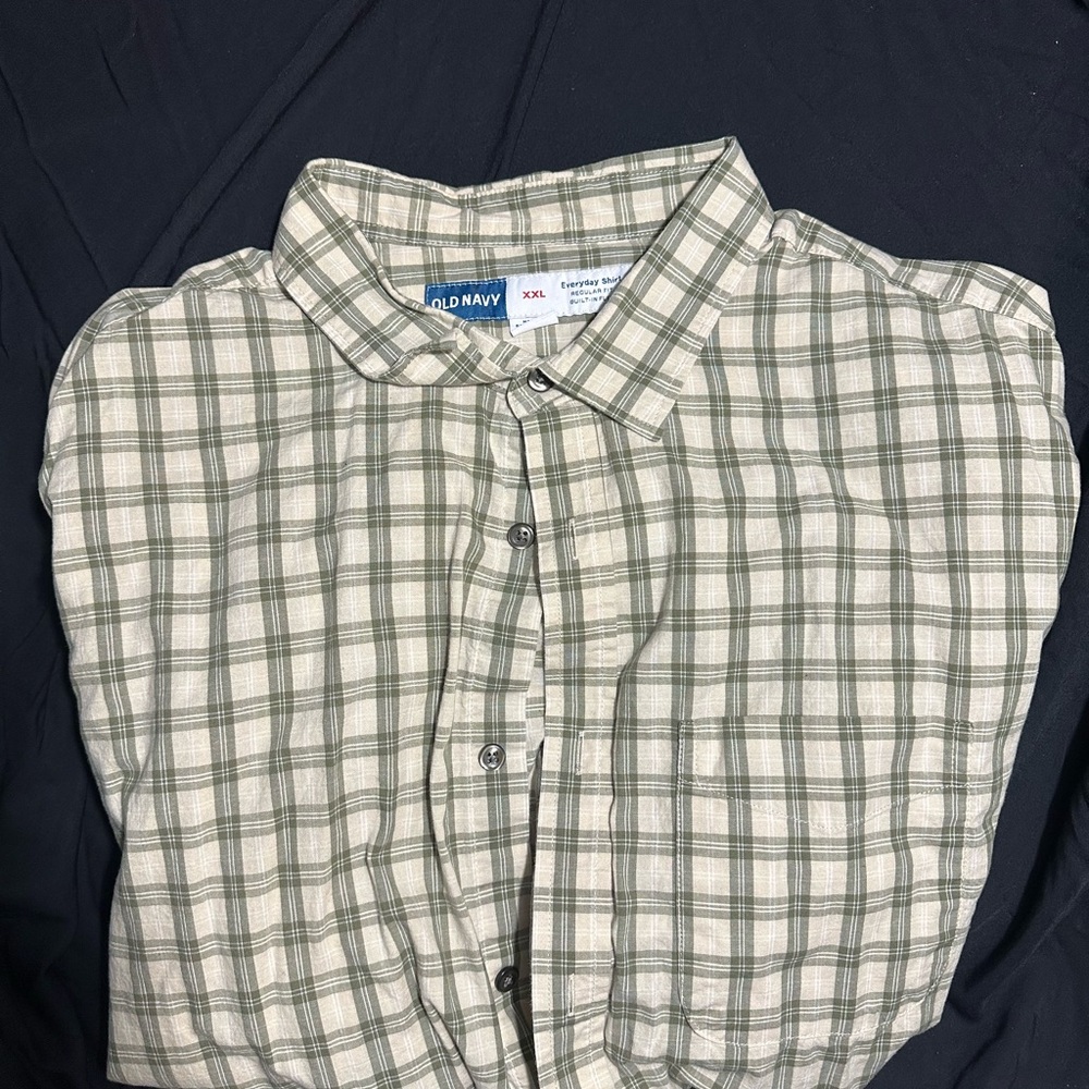 Old Navy Men's Beige and Green Checkered Shirt